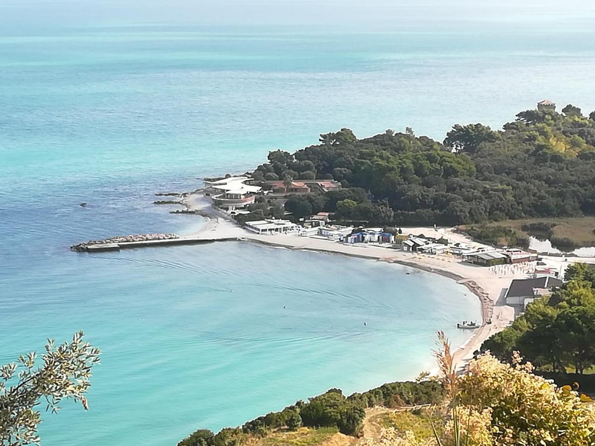 La Casina Di Sonia Hotel Ancona Bagian luar foto