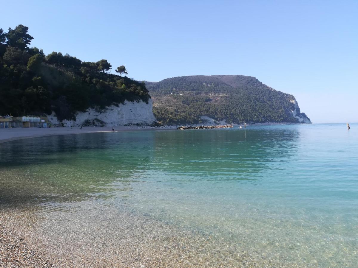 La Casina Di Sonia Hotel Ancona Bagian luar foto