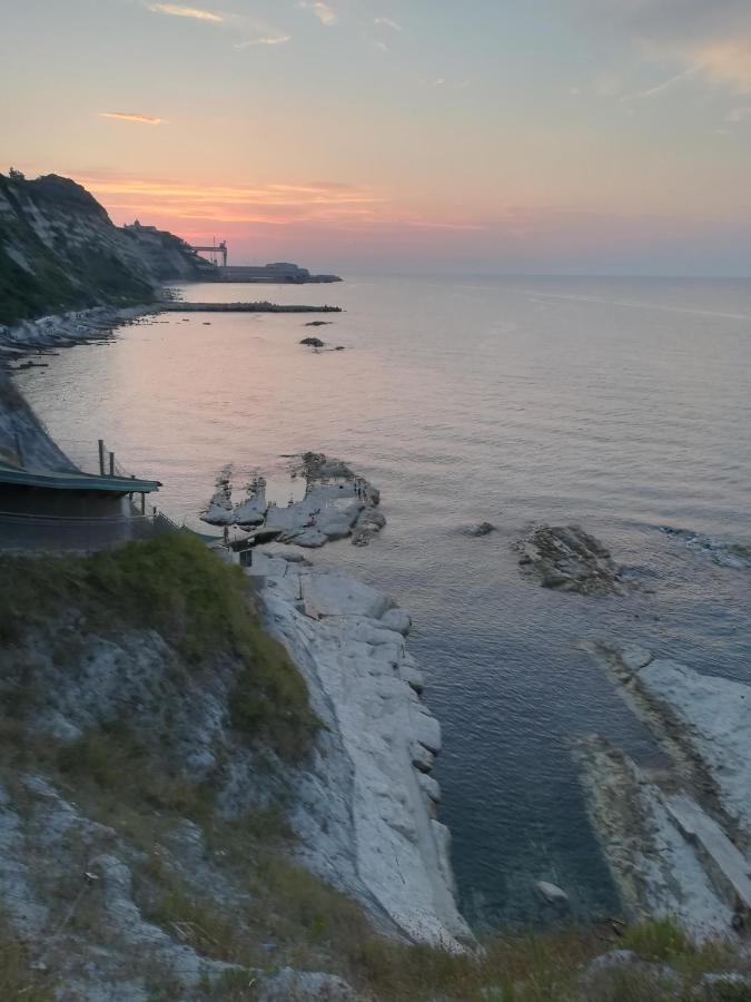 La Casina Di Sonia Hotel Ancona Bagian luar foto